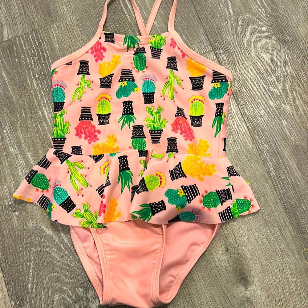 Girls swimsuit